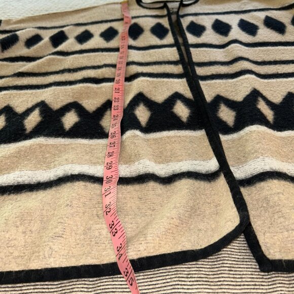 Lucky Brand Aztec Print Sweater Knit Poncho - Picture 9 of 9